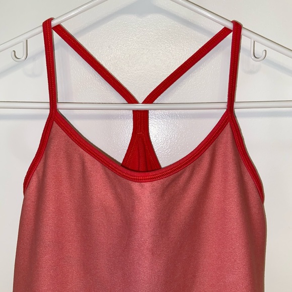 Nike dri-fit workout tank - Picture 2 of 10